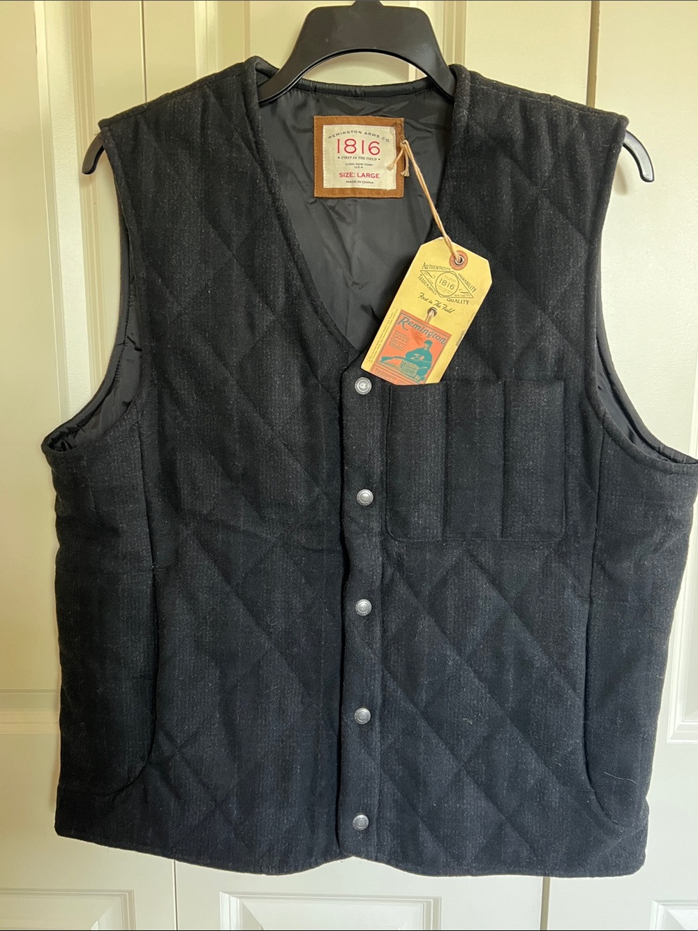 Remington Quilted Black Men's Vest with Snap Front